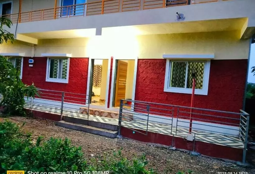 Hotelli Raigad Agro Park