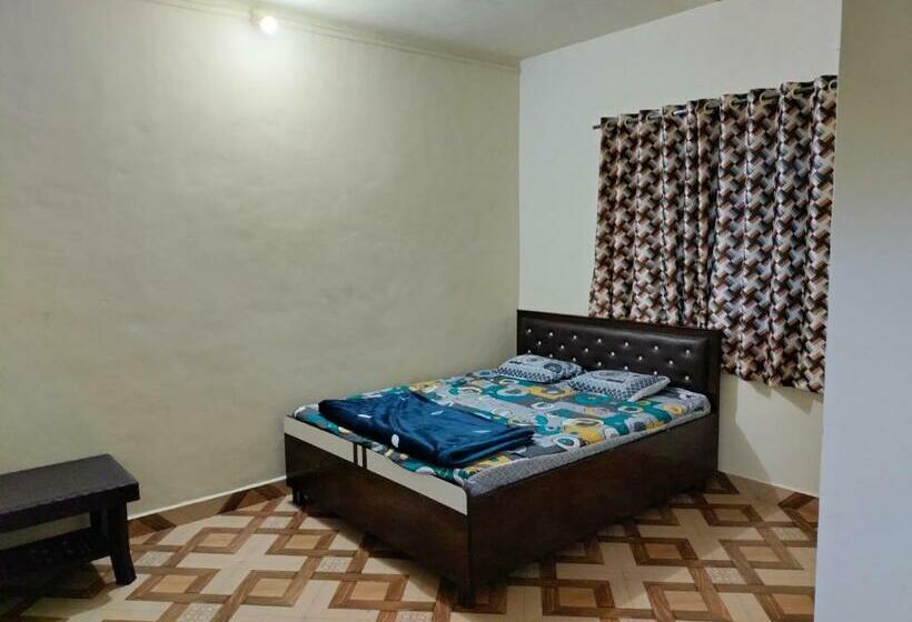 호텔 Raigad Agro Park