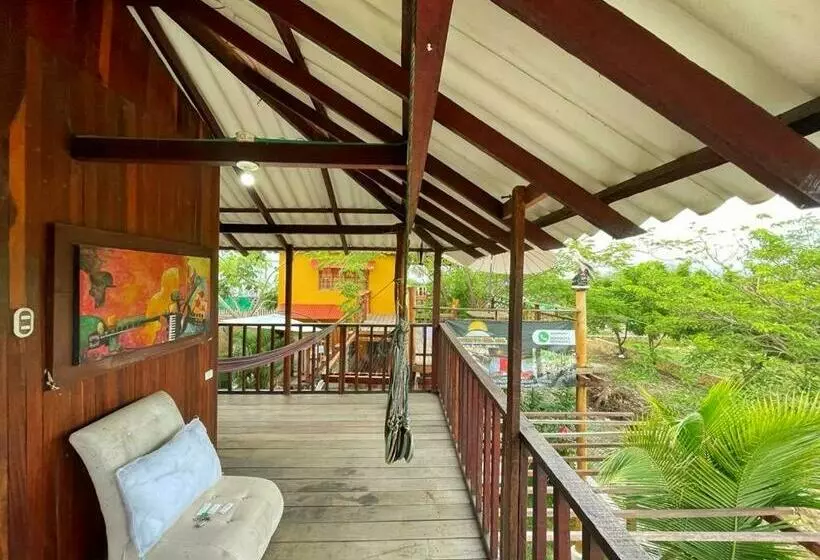 ペンション Amplia Habitación Familiar Con Aire Y Baño Privado En Cabaña Caminito   4 A 6 Personas