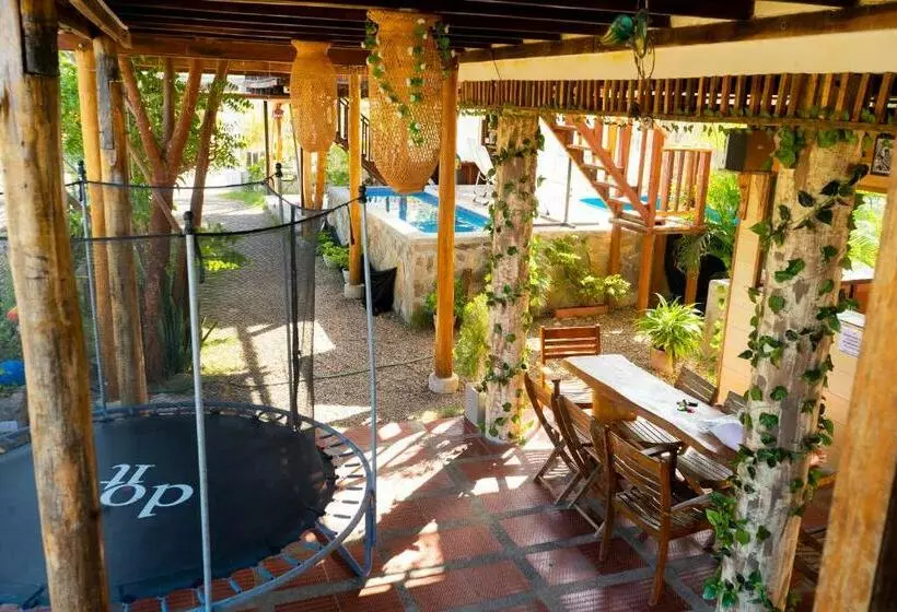 ペンション Amplia Habitación Familiar Con Aire Y Baño Privado En Cabaña Caminito   4 A 6 Personas