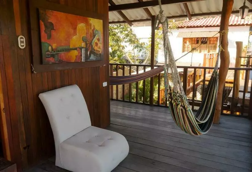 ペンション Amplia Habitación Familiar Con Aire Y Baño Privado En Cabaña Caminito   4 A 6 Personas