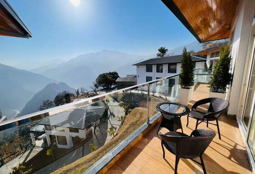 Resort Dandelion By The Hills