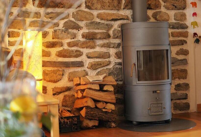 تختخواب و صبحانه Chalet D Hôtes Auris