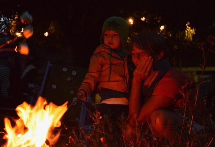 تختخواب و صبحانه Chalet D Hôtes Auris