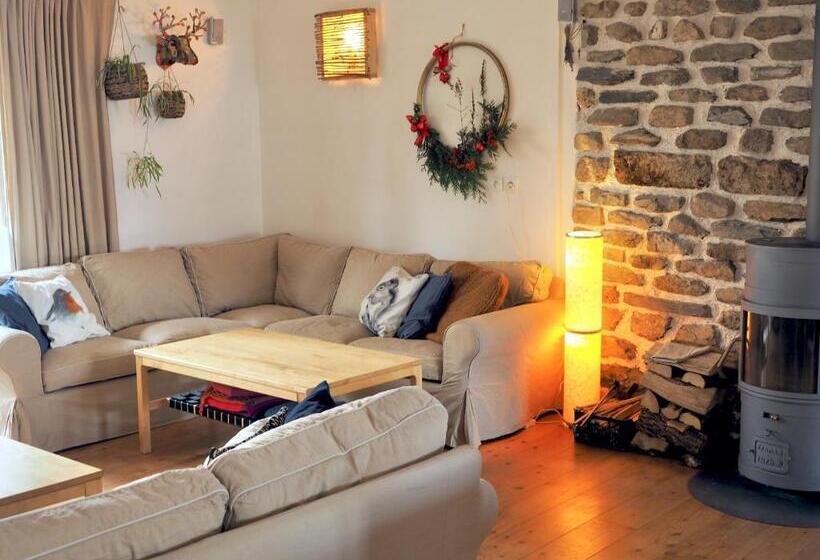 تختخواب و صبحانه Chalet D Hôtes Auris