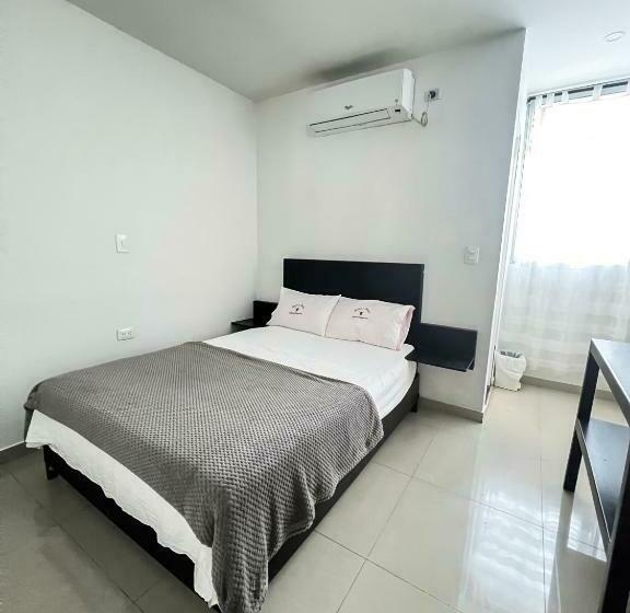 Отель Acosta Castro