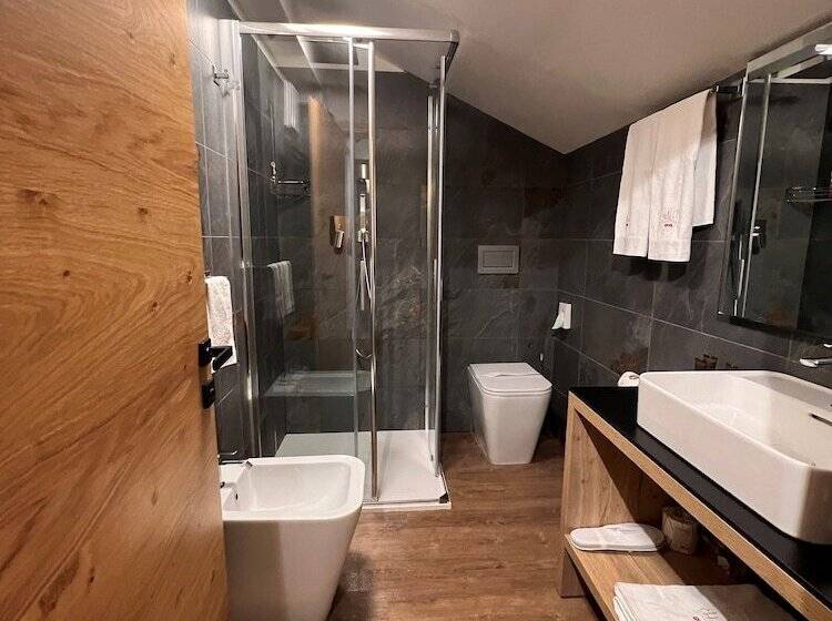 בית מלון כפרי Chalet Queen