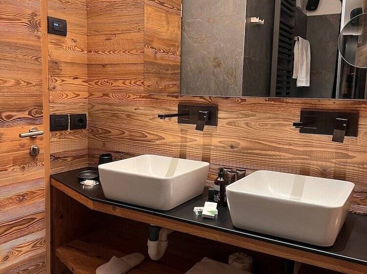 בית מלון כפרי Chalet Queen