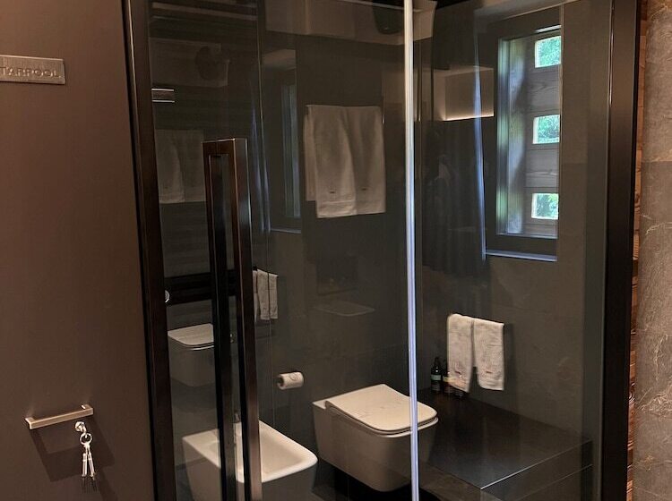 בית מלון כפרי Chalet Queen