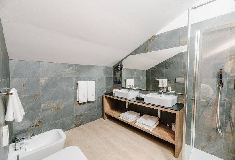 בית מלון כפרי Chalet Queen