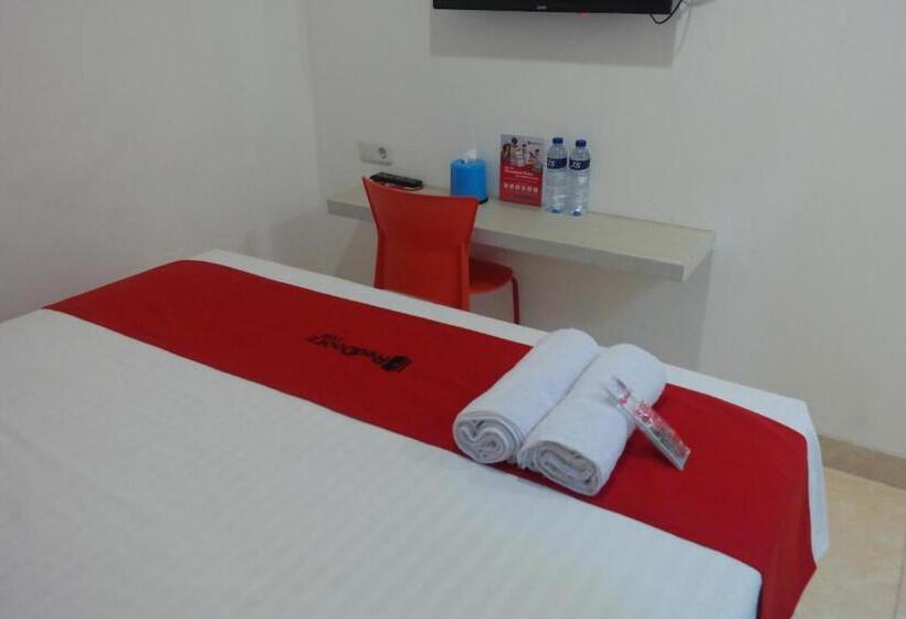 Otel Reddoorz Near Mall Ratu Indah 3