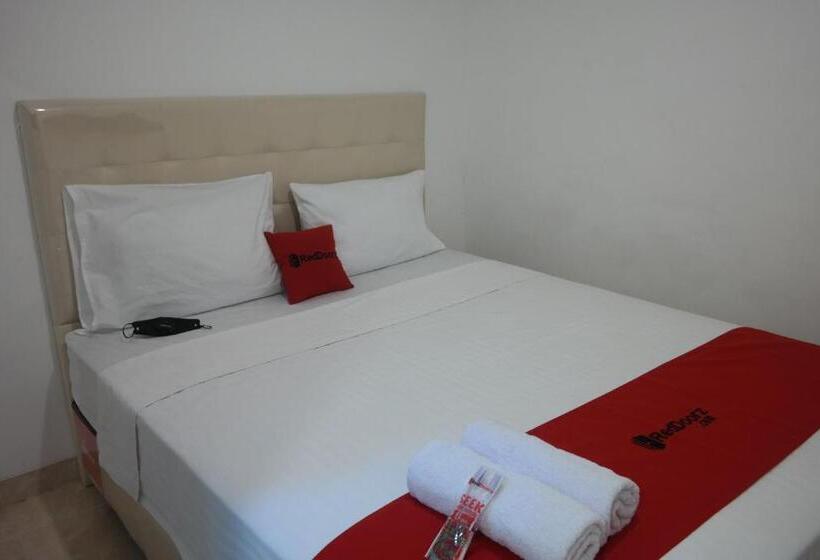 Otel Reddoorz Near Mall Ratu Indah 3