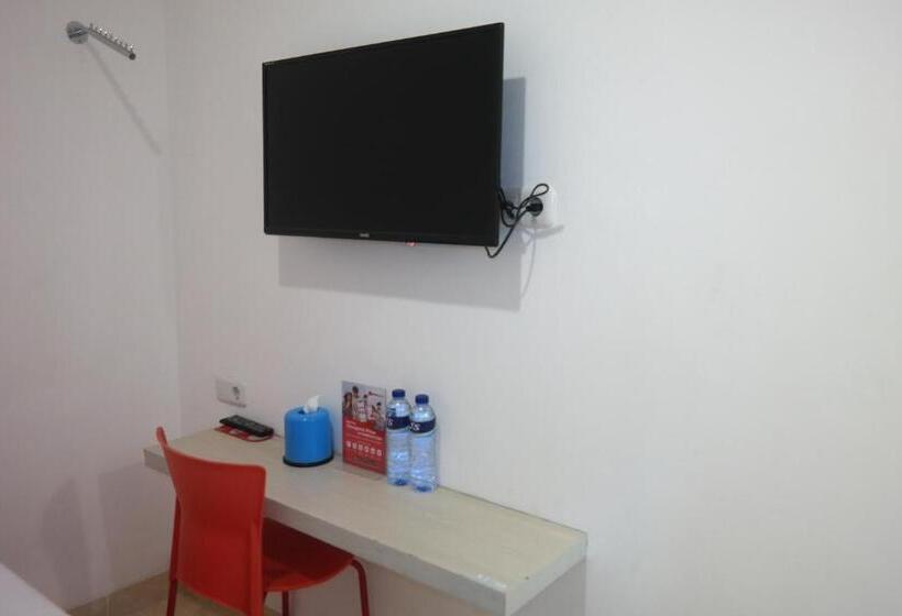 Otel Reddoorz Near Mall Ratu Indah 3