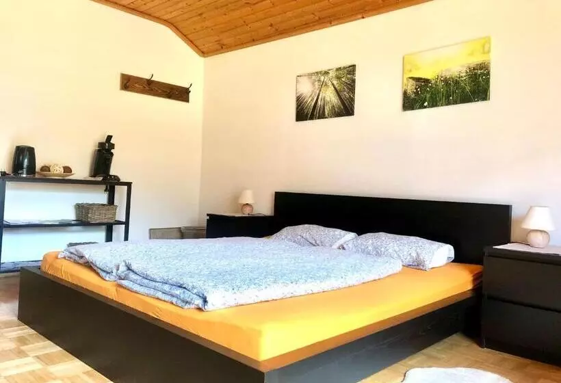 Aamiaismajoitus (B&B) Egglmeiers Doppelzimmer