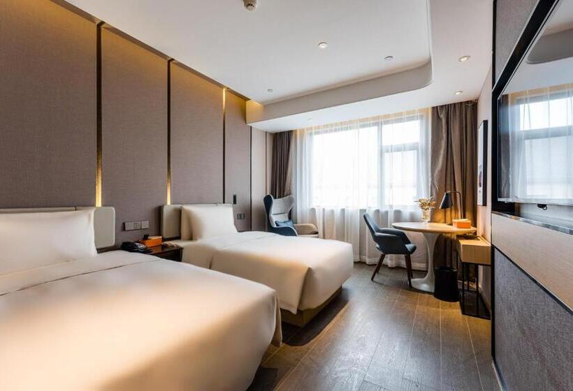 Atour Hotel Shengzhou