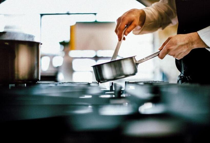 فندق Dimora Storica Giorni Resort & Spa