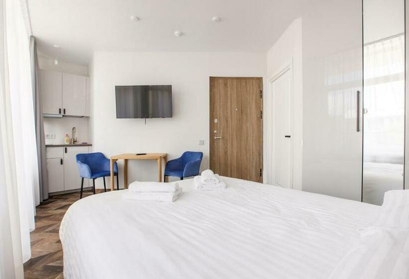 هتل Seaside Central