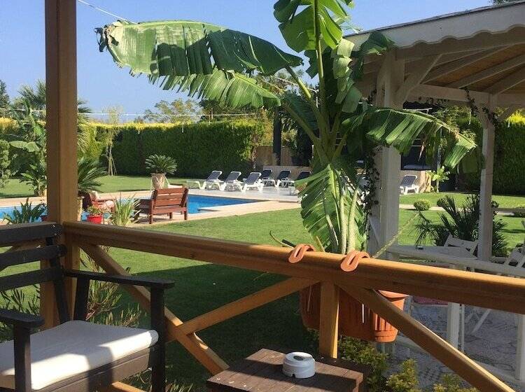 Moya Urla Butik Otel