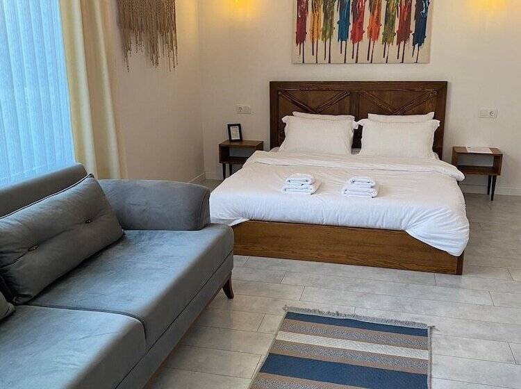 Moya Urla Butik Otel