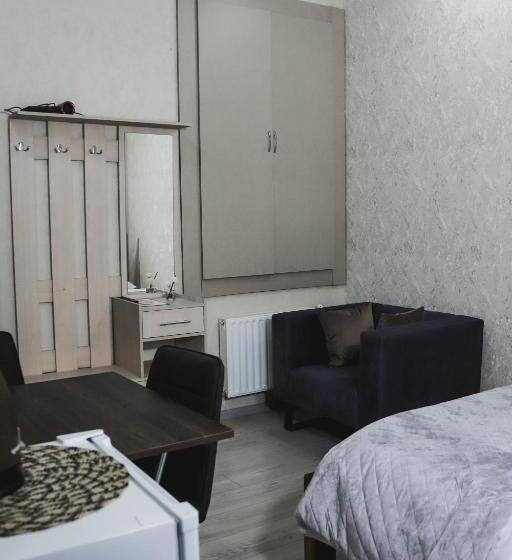 پانسیون Dom Adonis