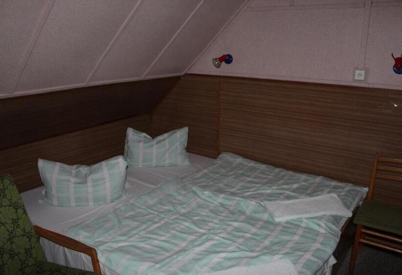 Retkeilymaja Turistická Chata Prachov