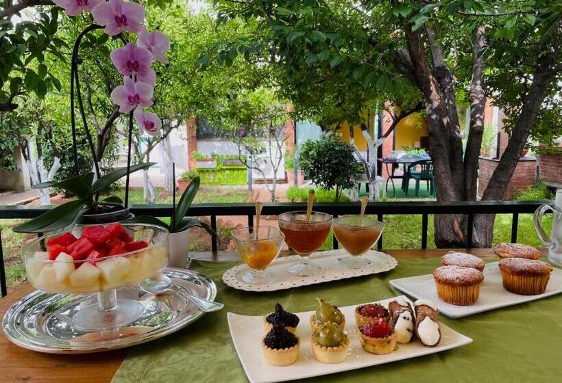 Alemar Bed & Breakfast