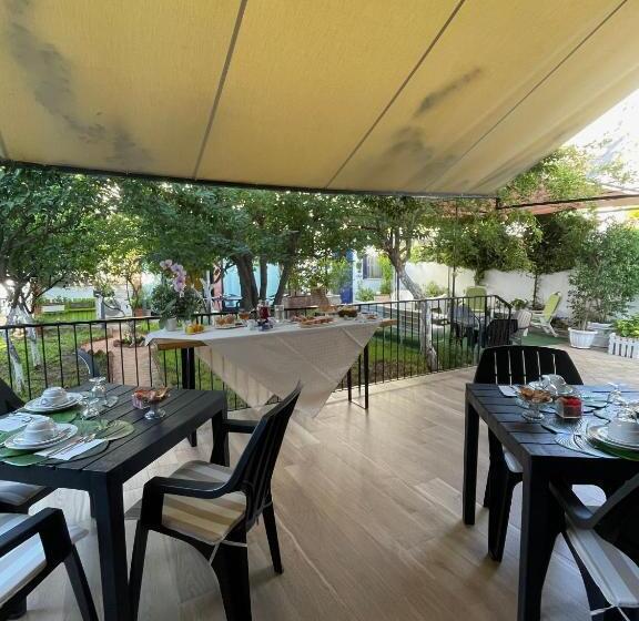 Alemar Bed & Breakfast