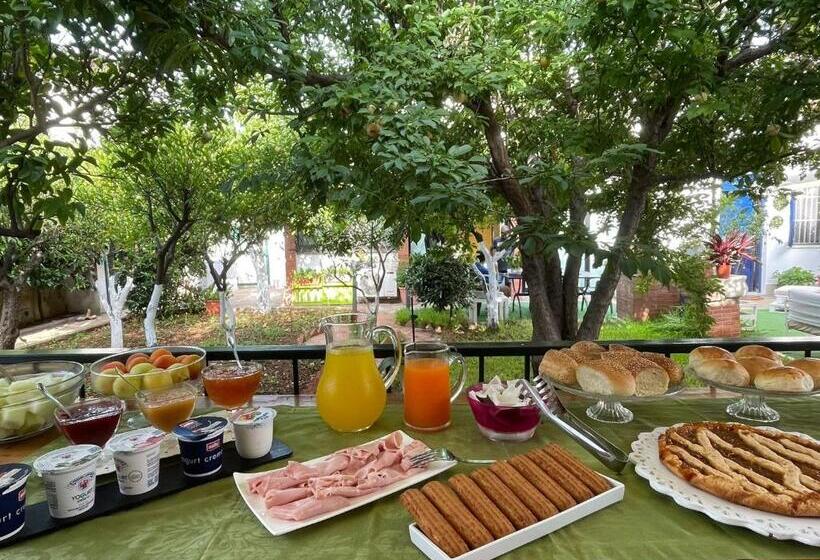 Alemar Bed & Breakfast