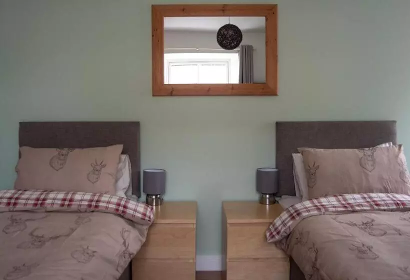 Aamiaismajoitus (B&B) Altquhur Byre