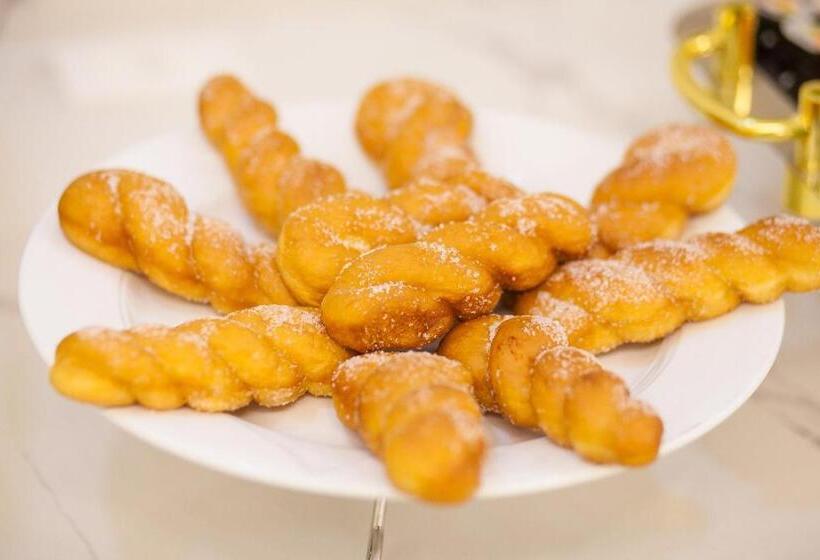 هتل Canh Hung Palace