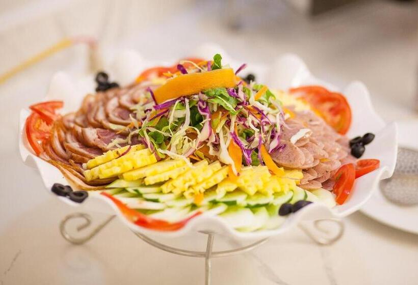 هتل Canh Hung Palace