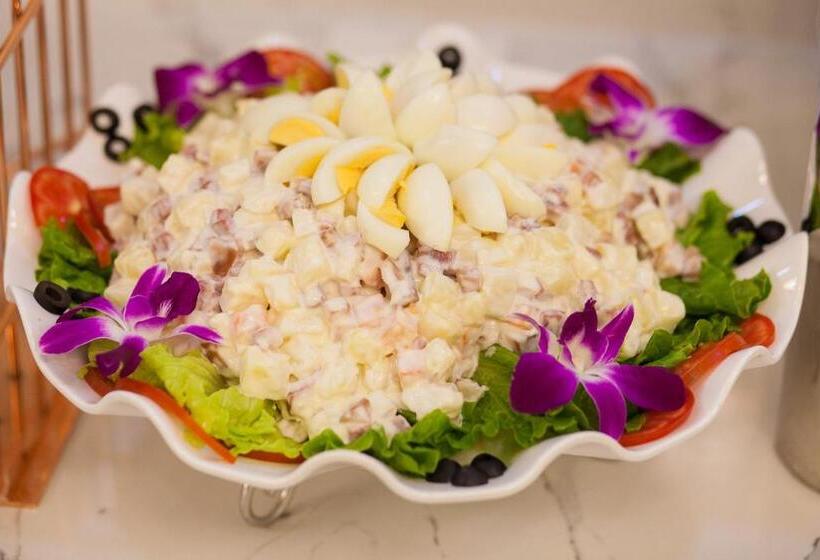 هتل Canh Hung Palace