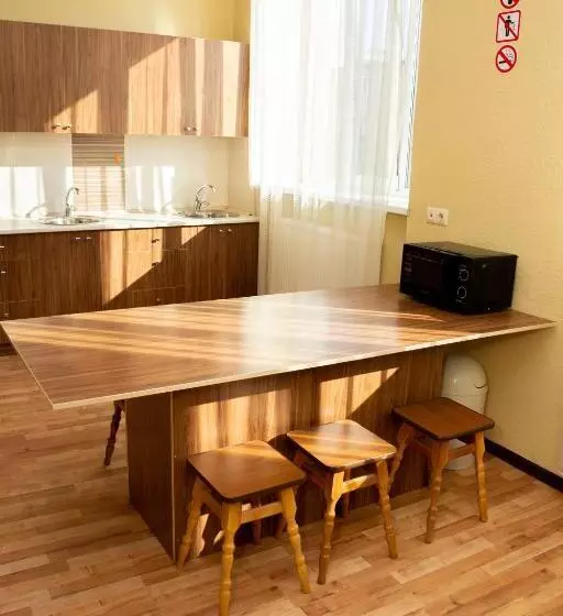 Monada Hotel & Hostel