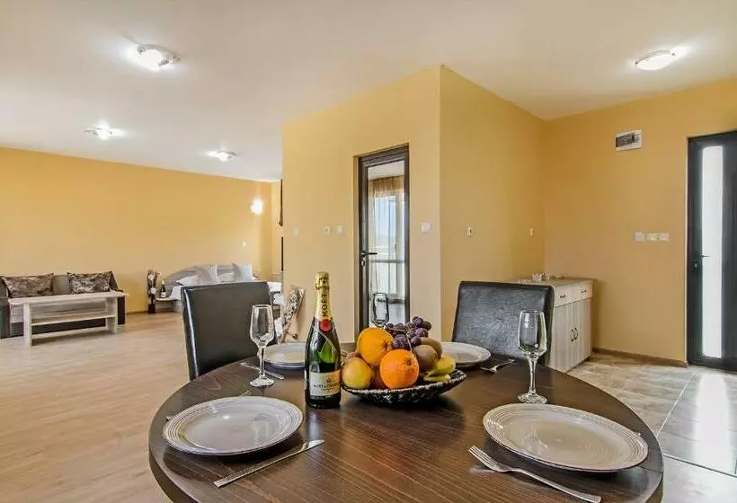 ペンション Alex Village