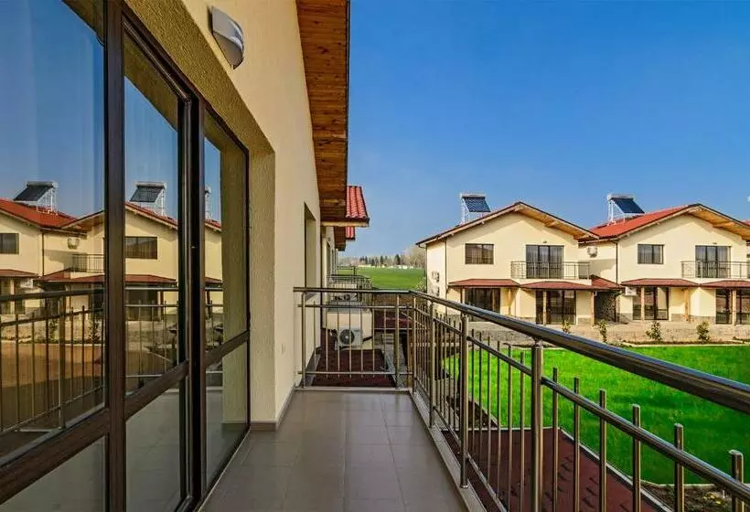 ペンション Alex Village