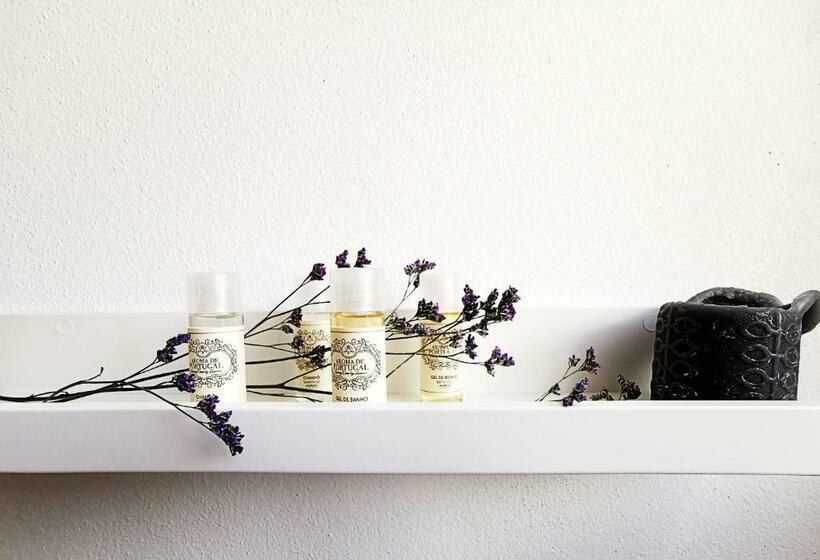 بنسيون Kintsugi Downtown Lagos