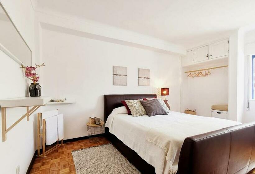 بنسيون Kintsugi Downtown Lagos