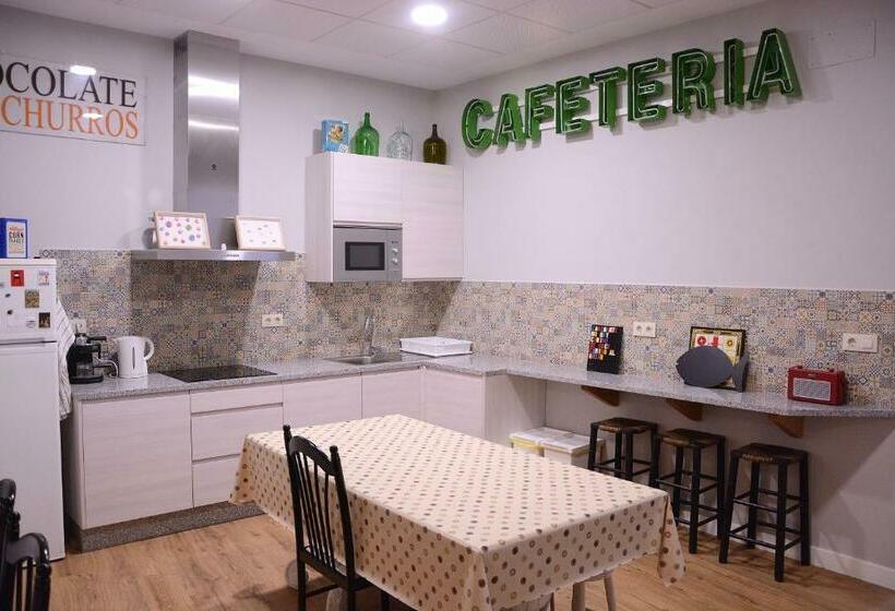 هاستل A Conserveira