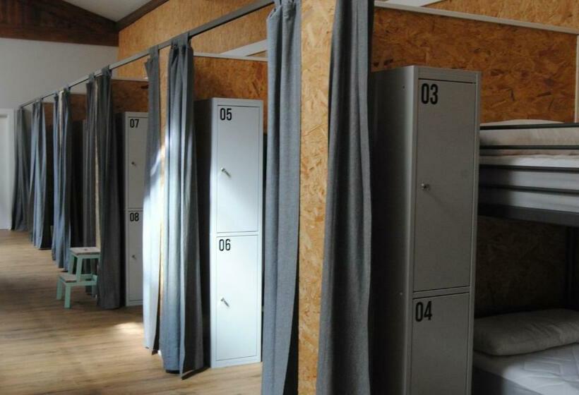 هاستل A Conserveira