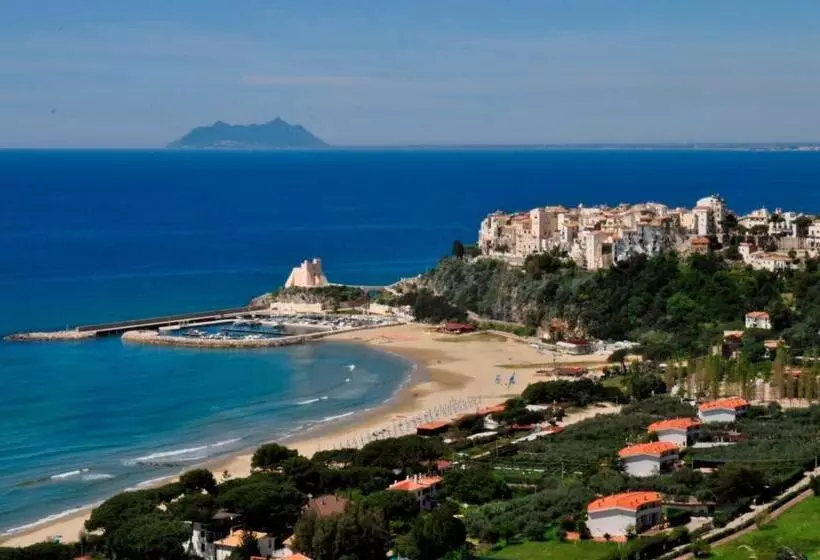 تختخواب و صبحانه Appio Claudio Tre