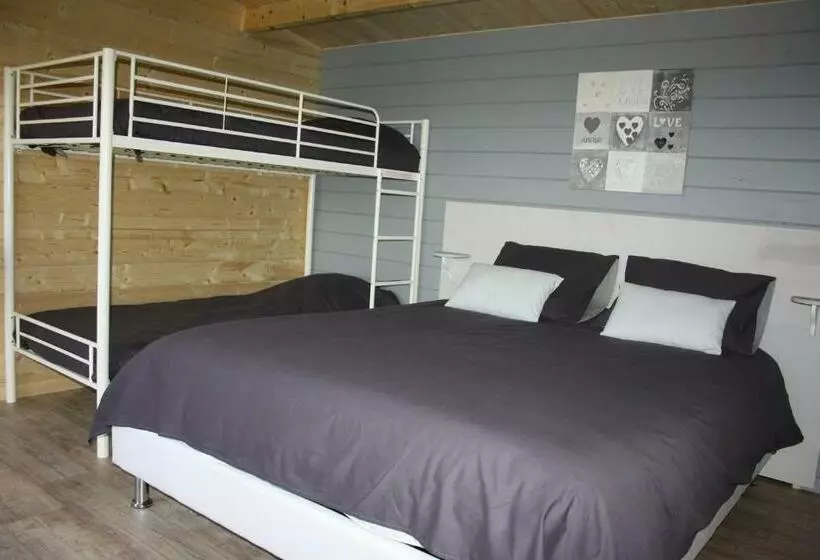 ベッドアンドブレックファースト Chambres D Hôtes La Landrière