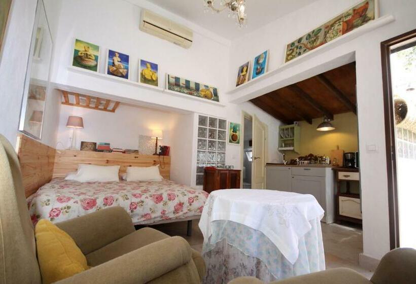 住宿加早餐 La Alhucema