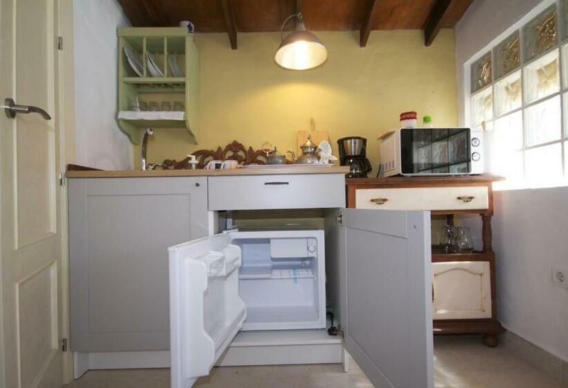 住宿加早餐 La Alhucema