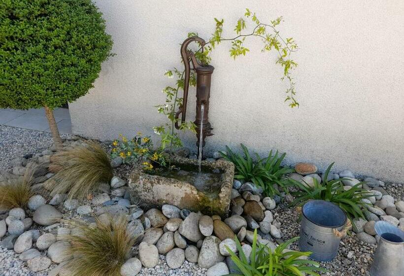 ベッドアンドブレックファースト La Mathilde