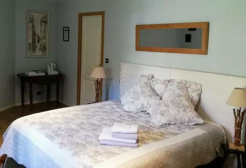 ベッドアンドブレックファースト Le Domaine Des Platanes