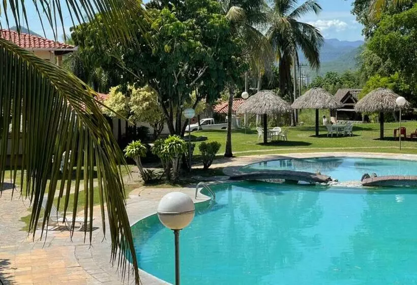 El Pantanal Hotel & Resort