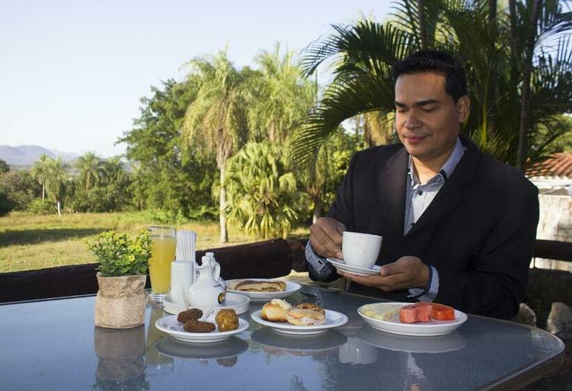 El Pantanal Hotel & Resort