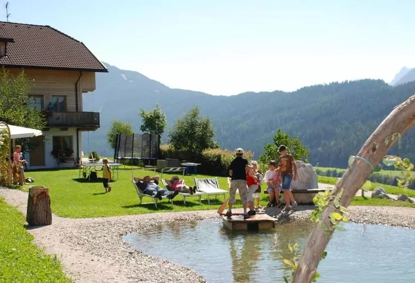 هتل Im Kranzhof