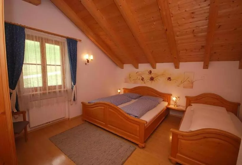 هتل Im Kranzhof