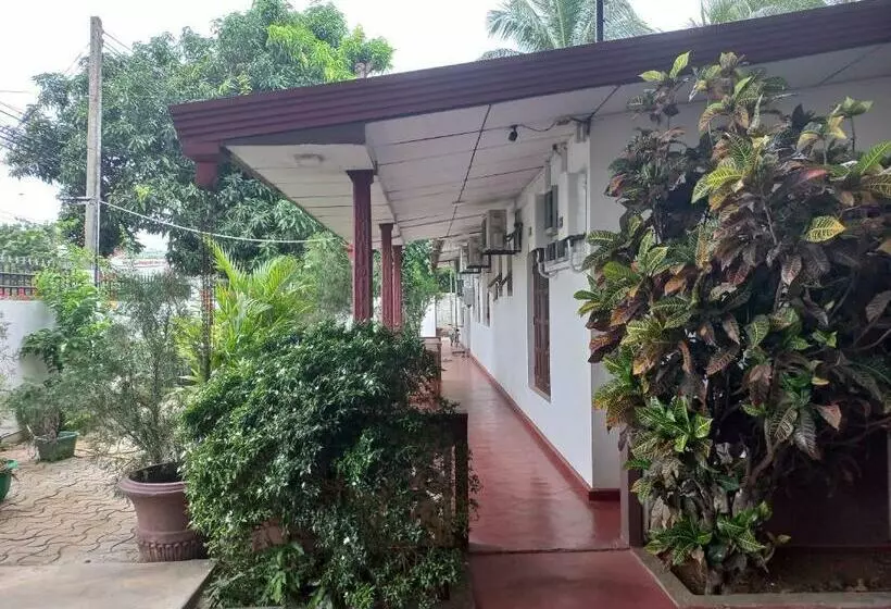 Retkeilymaja Mayura Rest Inn